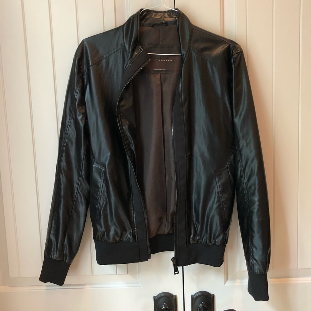 Zara Men’s Medium Leather Jacket